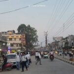 मुगलसराय के परमार कटरा में जाम से मिली राहत, पुलिस की सख्ती लाई रंग सीओ और थाना प्रभारी की मुस्तैदी से जीटी रोड पर ट्रैफिक हुआ सुचारू।