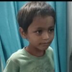मुगलसराय कोतवाली अंतर्गत दुल्हीपुर में 6 वर्षीय बालक के गायब होने से मचा हड़कंप, आधे घंटे में पुलिस ने खोजकर मां से मिलाया।