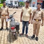 चेकिंग के दौरान चोरी की मोटरसाइकिल के साथ एक शातिर वाहन चोर गिरफ्तार, छह मुकदमों का है आरोपी l
