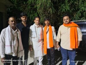 समाजसेवी अश्विनी शुक्ला जी से युवा भारतीय मंच की टीम ने की आत्मीय मुलाकात ।