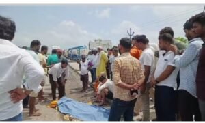 एनएच-19 पार करते समय ट्रक की चपेट में आए बुजुर्ग, मौत
